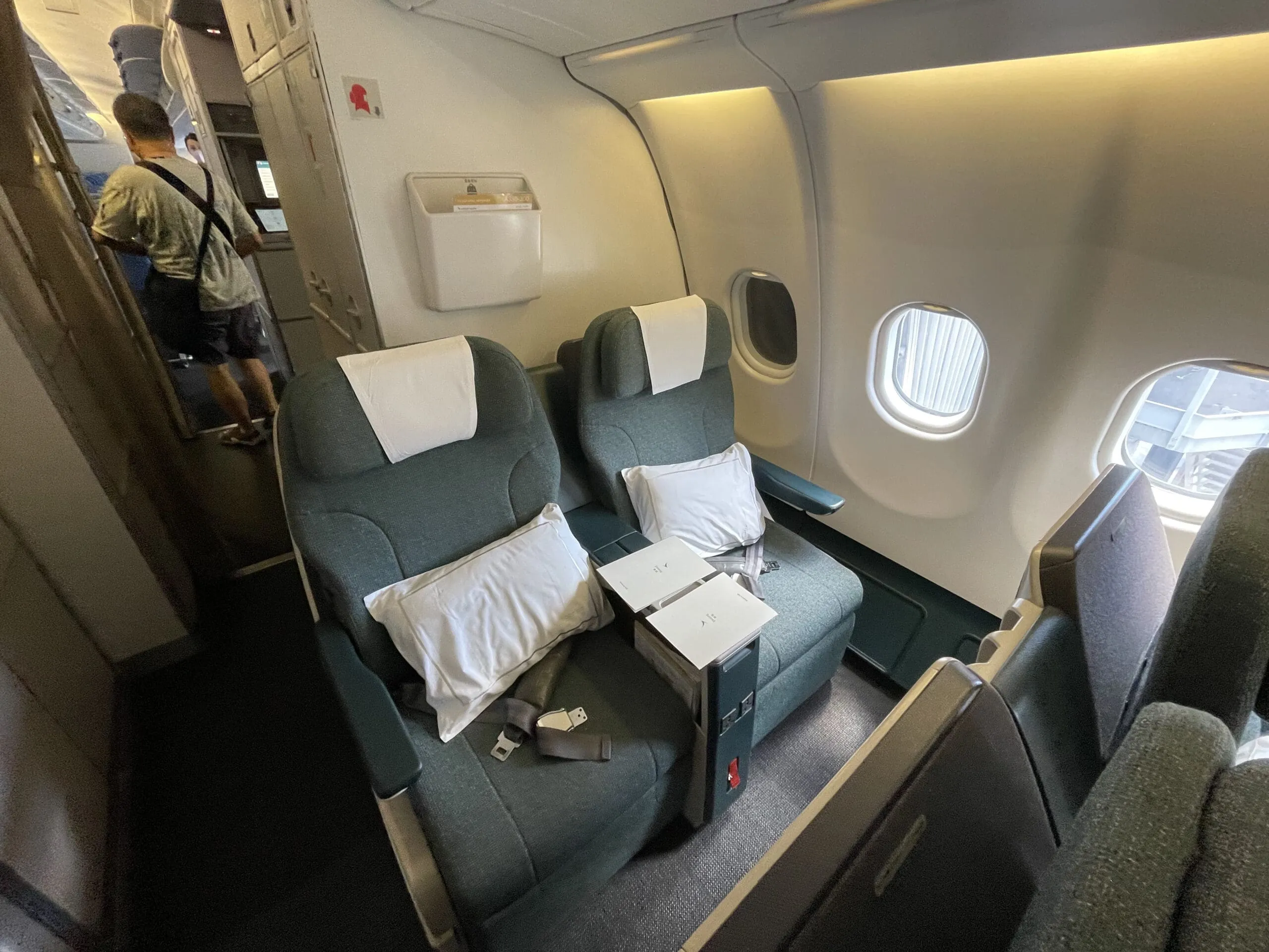 Review: Cathay Pacific A330 Regional Business Class (HKG-BKK) - The ...