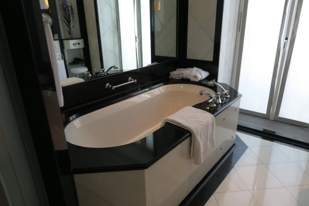 a bathtub in a bathroom