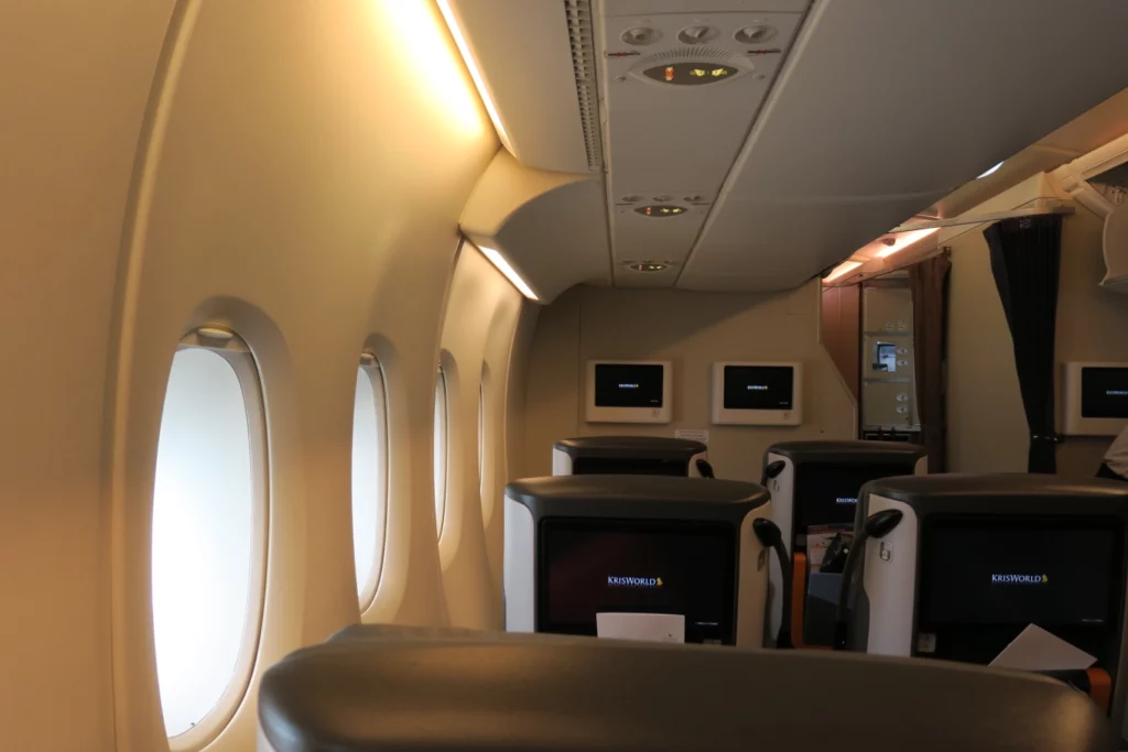 a row of windows in an airplane