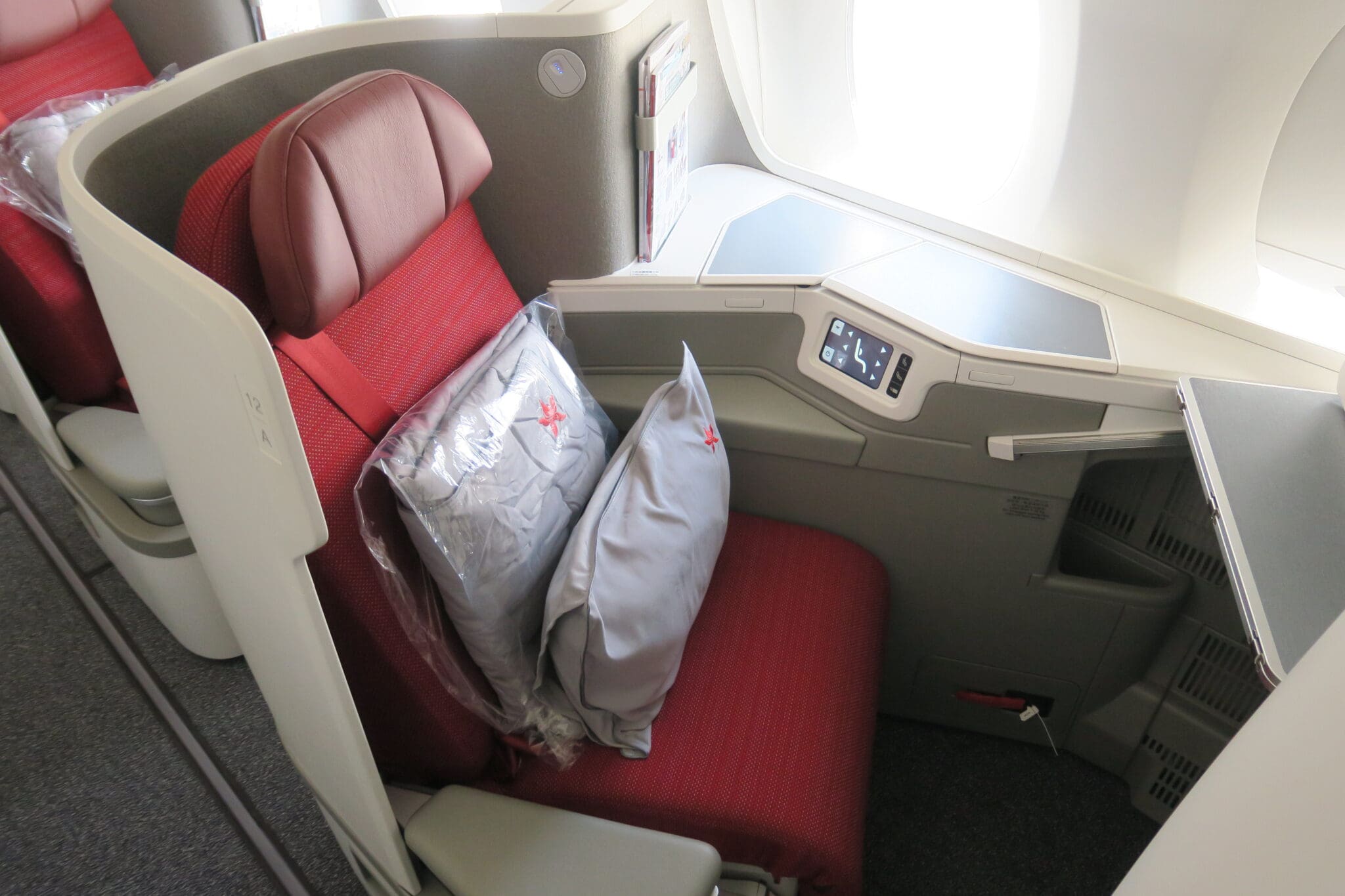 BRITISH AIRWAYS A350 BUSINESS CLASS BEST SEATS visual data 5