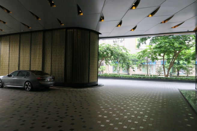 a car parked in a parking garage