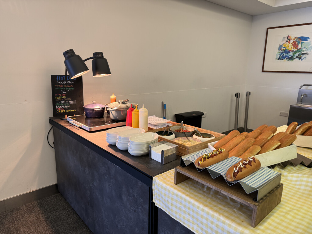 hot dogs on a tray