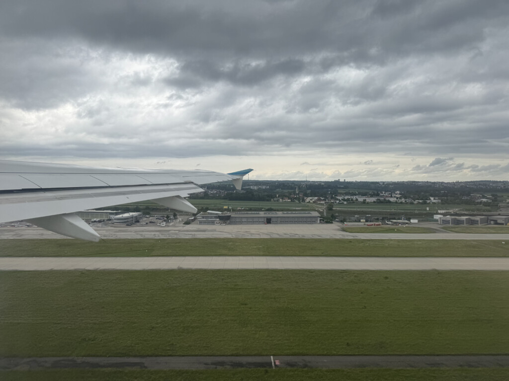 an airplane wing on a runway