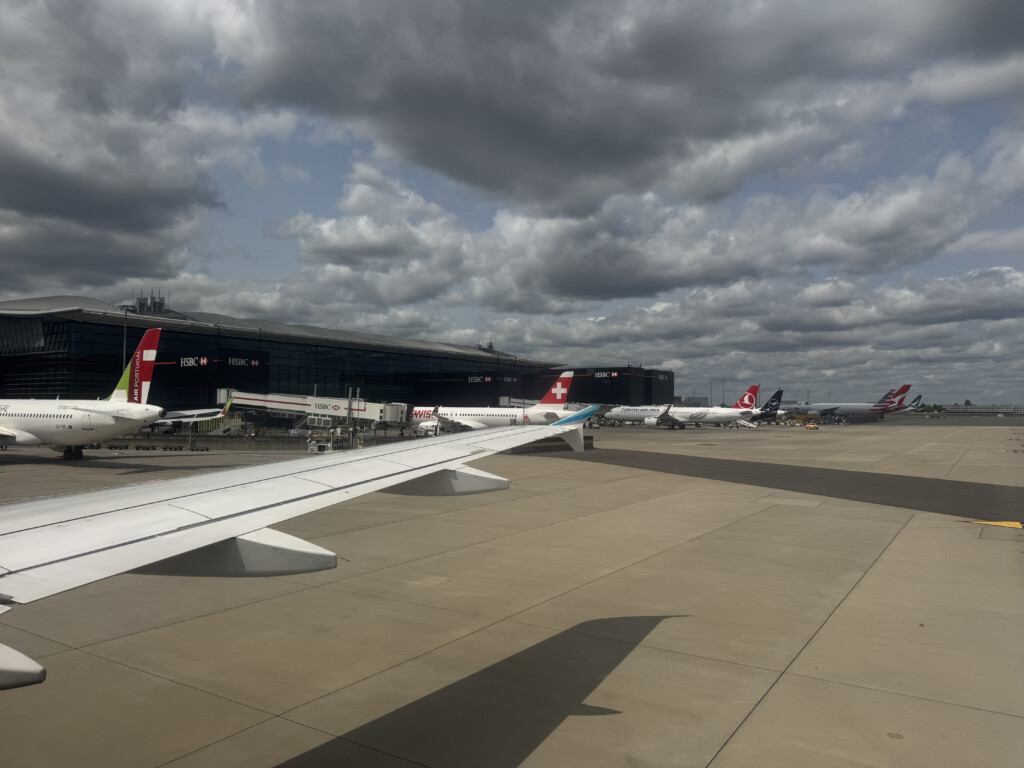 airplanes planes on the runway