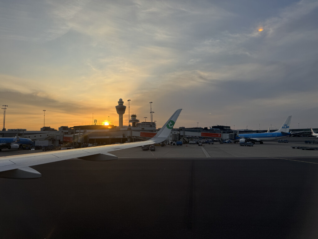 an airplane wing at an airport