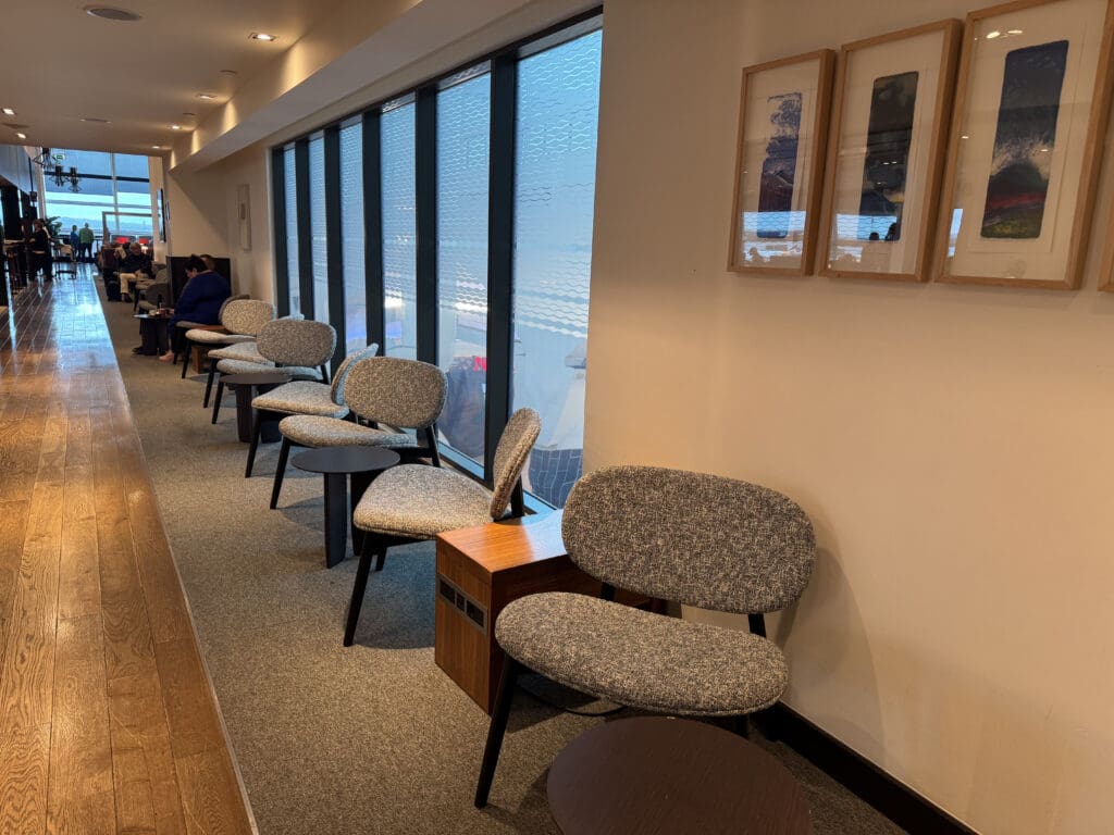 a row of chairs in a room