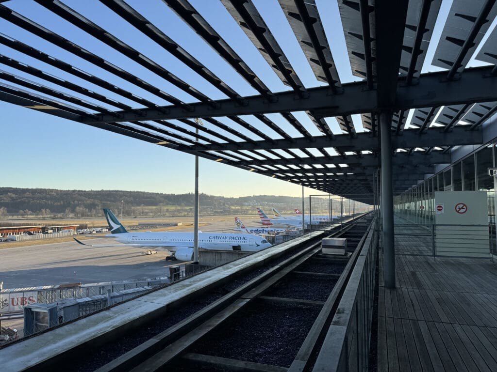 a train tracks at an airport