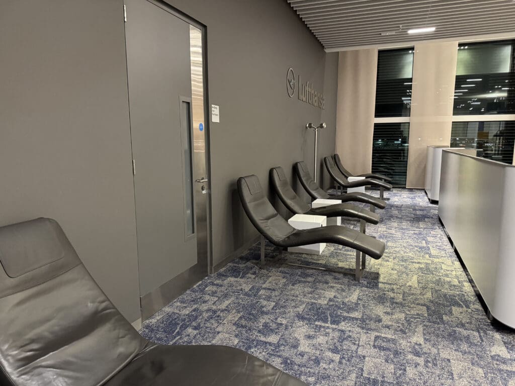 a row of chairs in a room