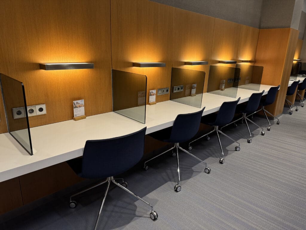 a row of chairs in a room